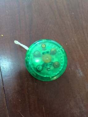 Vintage Lime Green Yo-Yo 90's